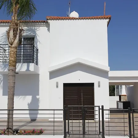 Pietra Villa